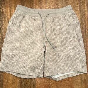 Men’s Lululemon athletic shorts